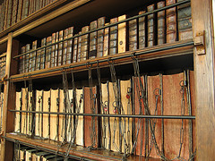 Photo de livre enchaînés.